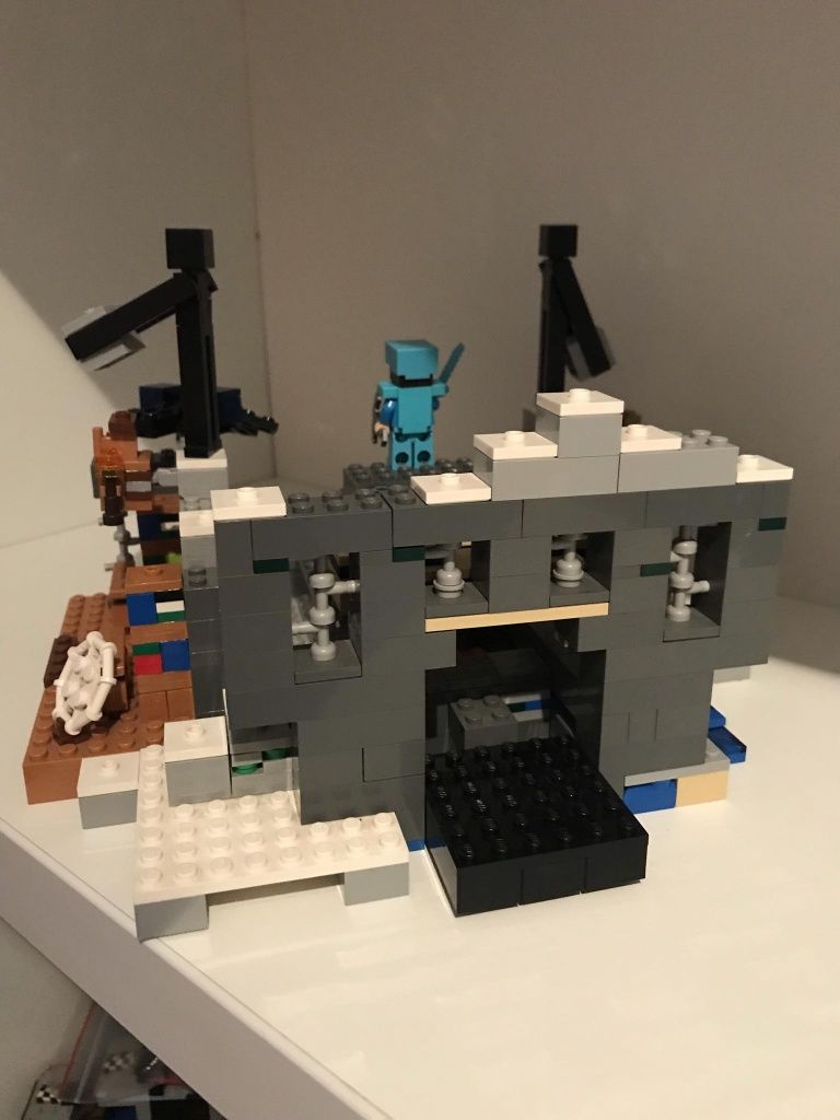 Lego minecraft 21124