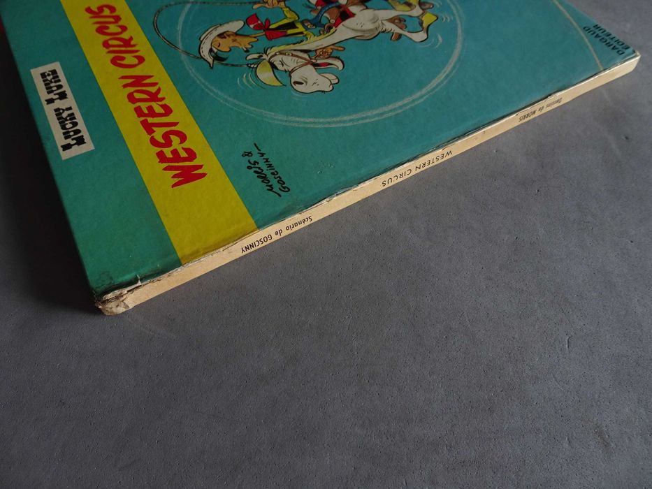 Livro Lucky Luke - Western Circus Dargaud Editeur (capa dura)