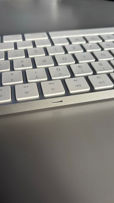 Teclado Apple númerico wireless (avariado)