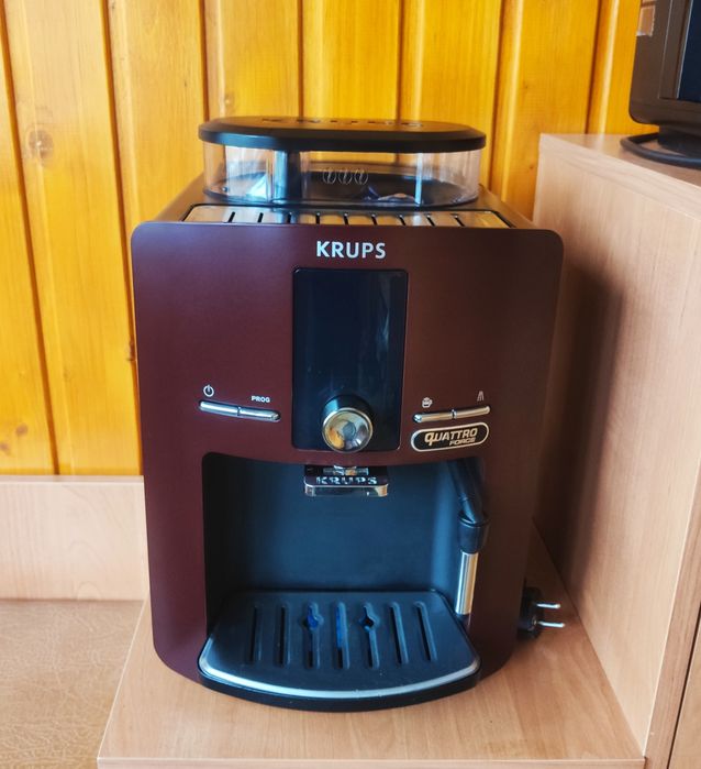 Кавомашина/кавоварка/кофемашина  Krups EA 82 з Німеччини ідеал