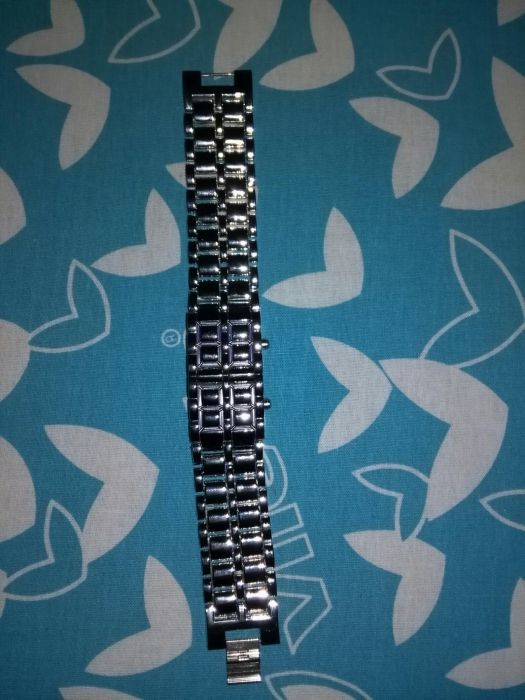 Zegarek LED meski nowy