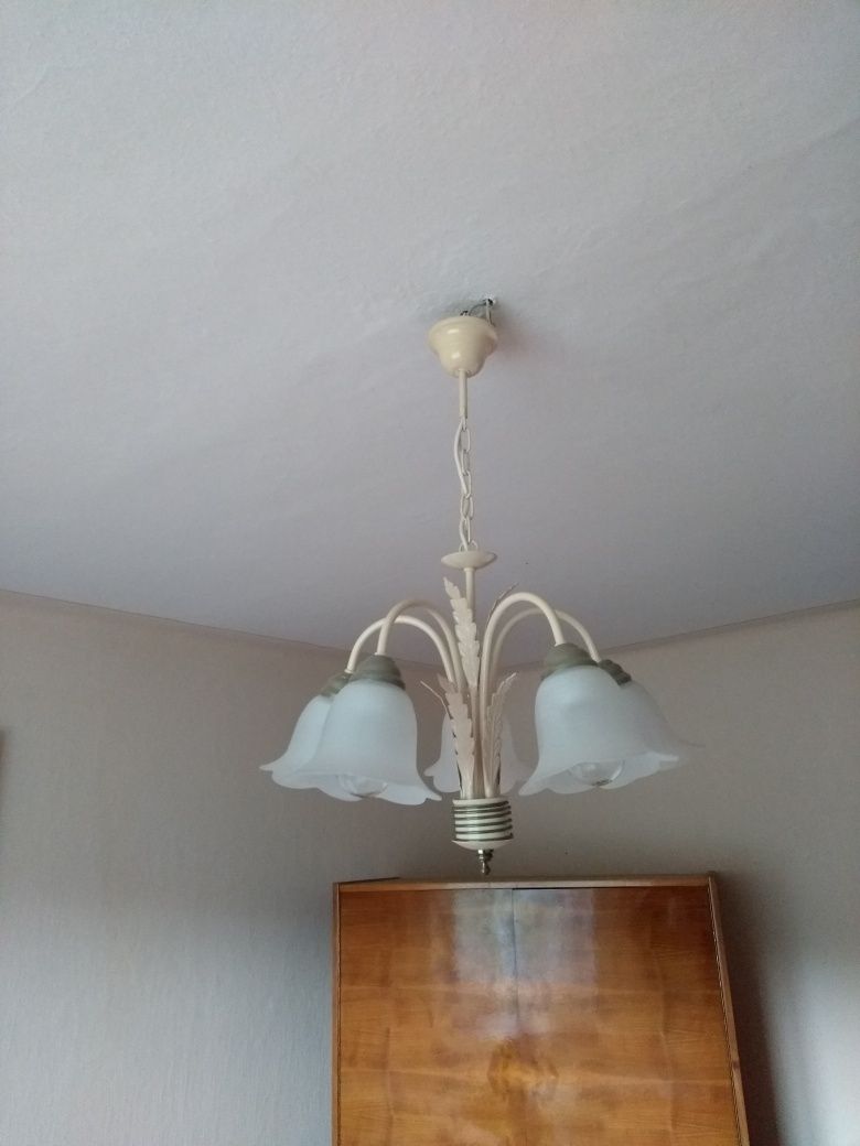 Lampa / Żyrandol