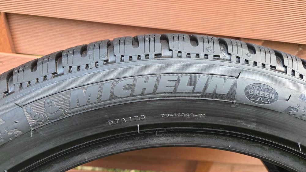 245/45 R18 4 opony zimowe Michelin Pilot Alpin PA4