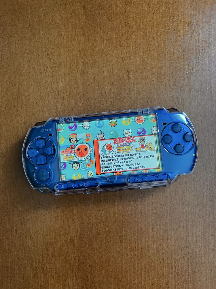 Konsola psp 3001 vibrant blue + dodatki i gra