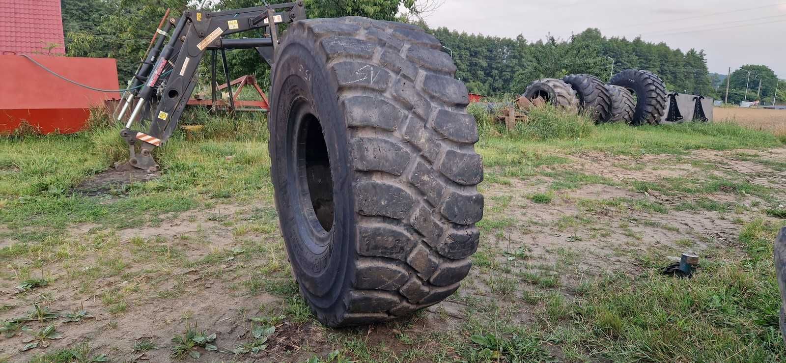 23,5r25 23,5-25 Goodyear 70% bieżnik