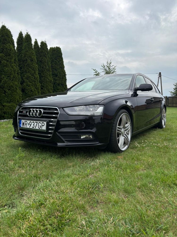 Sprzedam A4 B8 lift Avant 2.0 tdi. 2komplet felg
