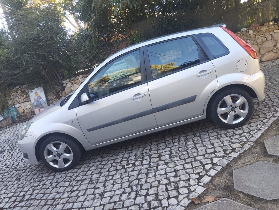 Fiesta 2007 em ótimo estado