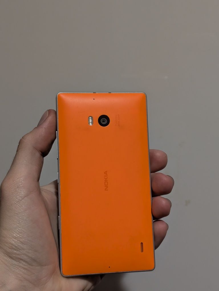 Рідкісна Nokia lumia 930