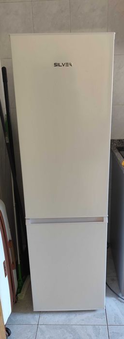Frigorífico Combinado Silver 170L Branco IPC170L – Quase Novo!