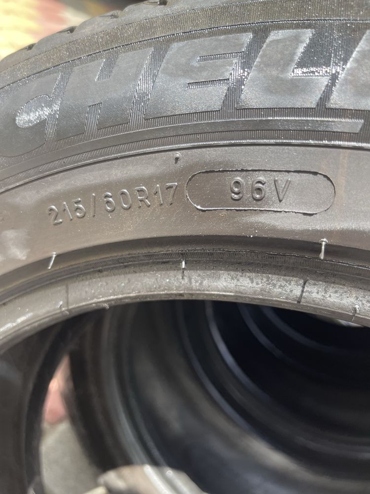 Sprzedam komplet opon uzywanych  215/60R17 Michelin primacy 3