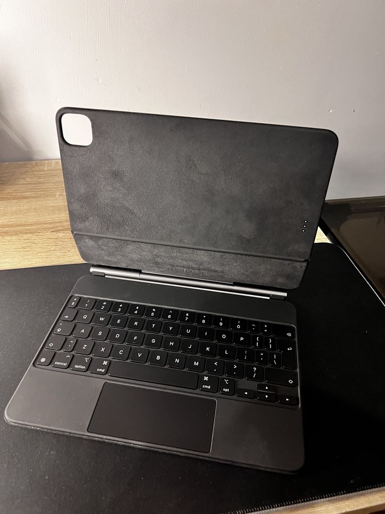 Ipad 11 pro Magic keyboard