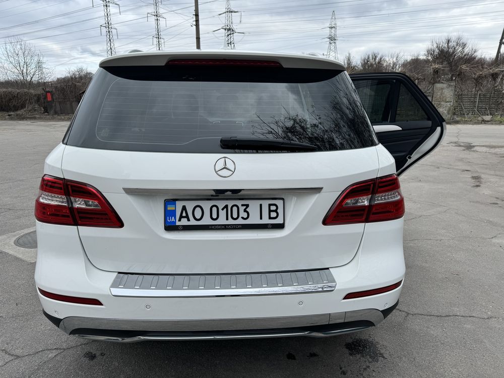 Продам Mercedes-benz ML 166 .350 Blue TEC G-tronic (258 л.с)