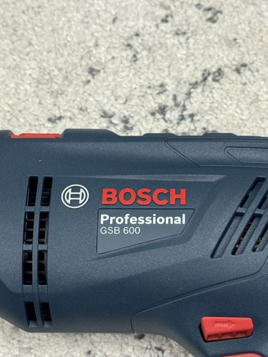 Дрель ударний Bosch Professional GSB 600