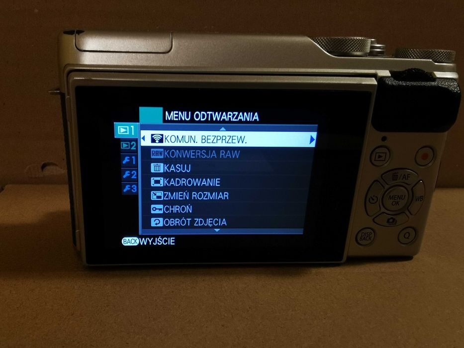 FUJIFILM X-A10 - korpus.