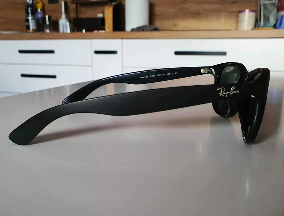 Oryginalne okulary Ray-Ban Andy RB4202