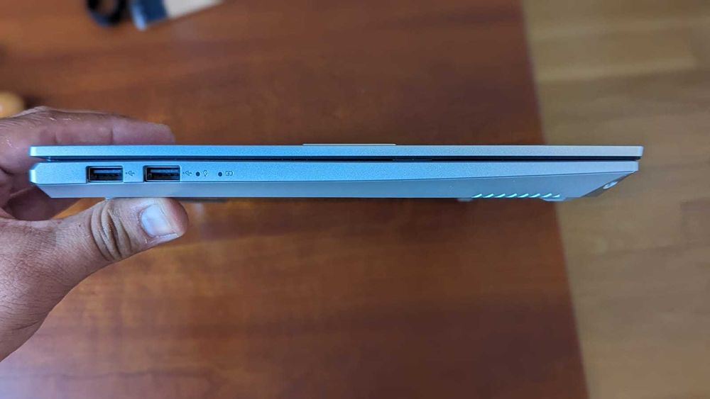 Portátil ASUS Vivobook PRO