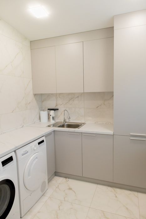 Продається унікальний архітектурний та дизайнерський будинок!