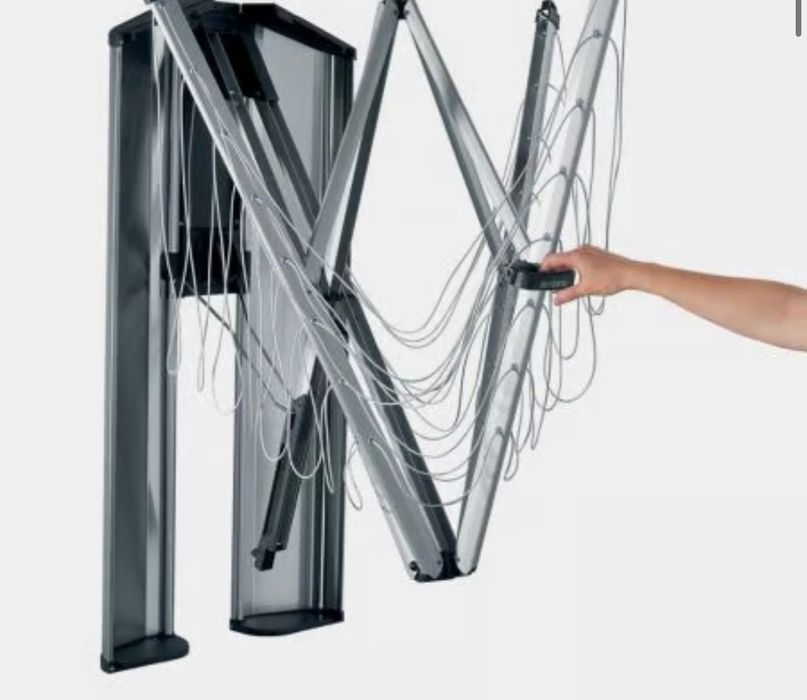 Brabantia WallFix 24m – suszarka ścienna składana