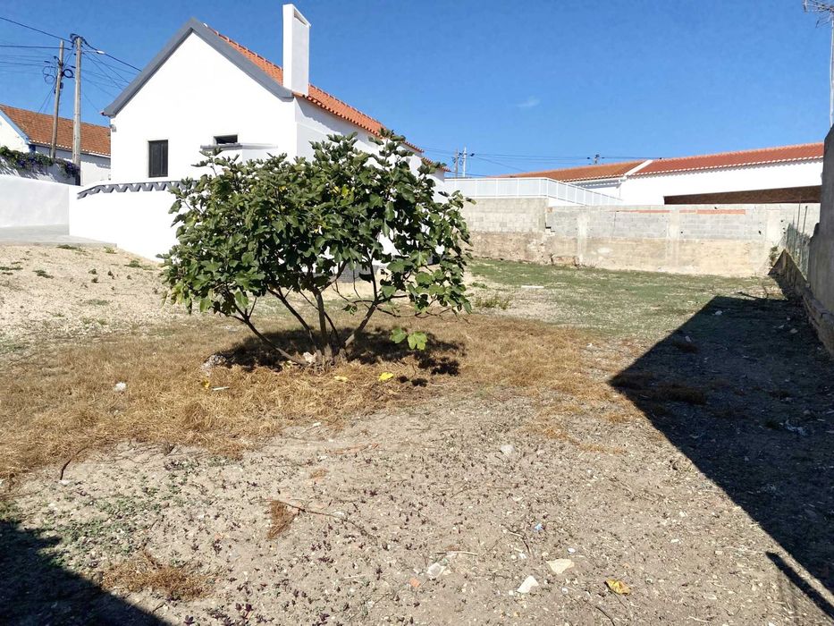 MORADIA TÉRREA T2  //   CAEIROS - MAFRA