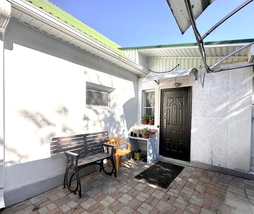 Продається 2-поверховий будинок в Волочиському районі, с. Користова