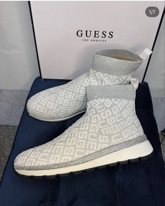 Кросівки жіночі носком фірмові Guess Розмір 42