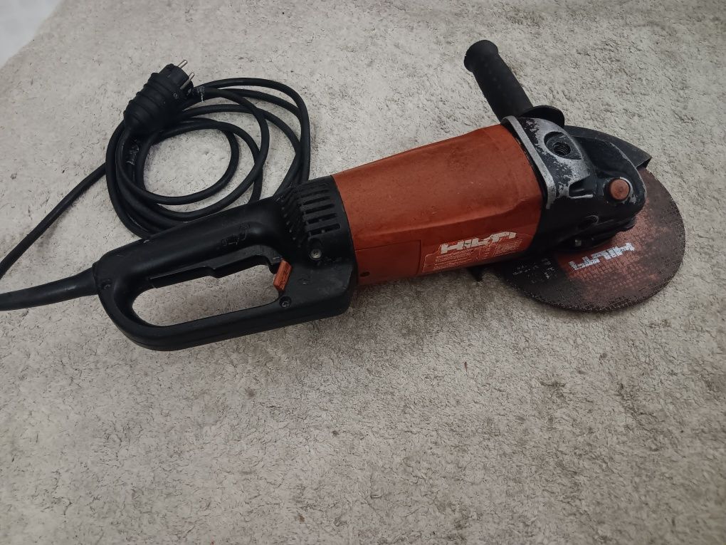 Rebarbadora Hilti DC 230-S com disco de corte 230mm