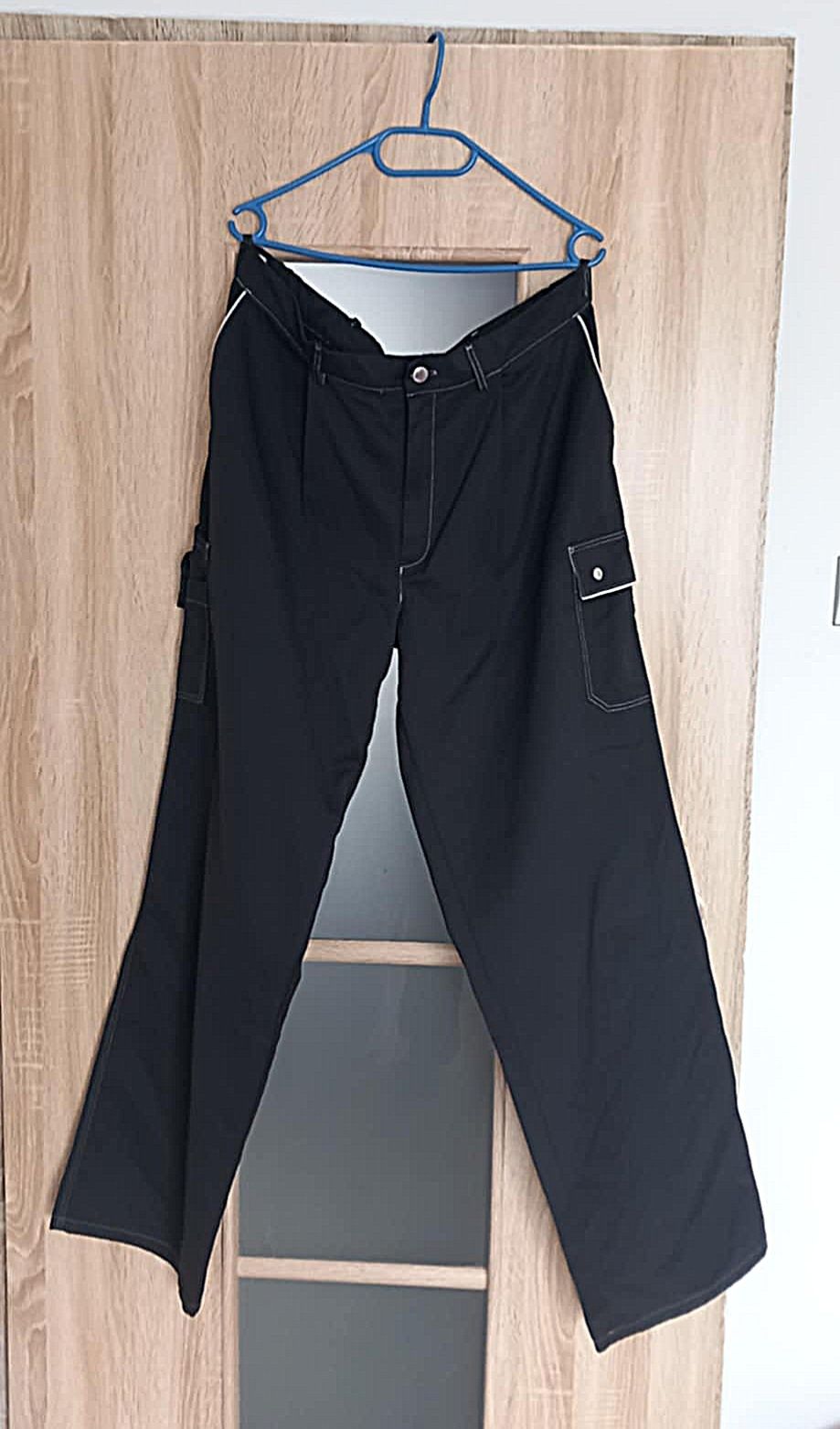 Czarne spodnie męskie cargo Klopman,r. XL