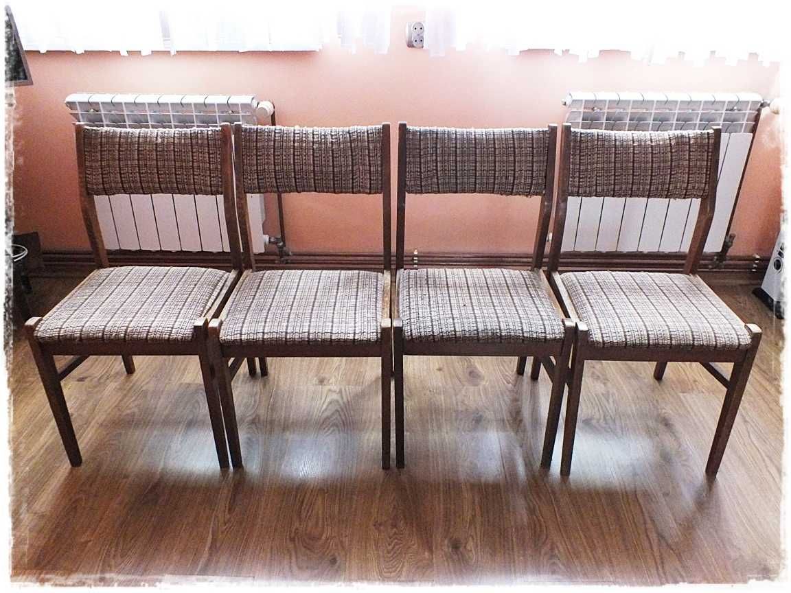 Stare Krzesła tapicerowane z PRL typ 200-242 DFM Komplet 4szt.