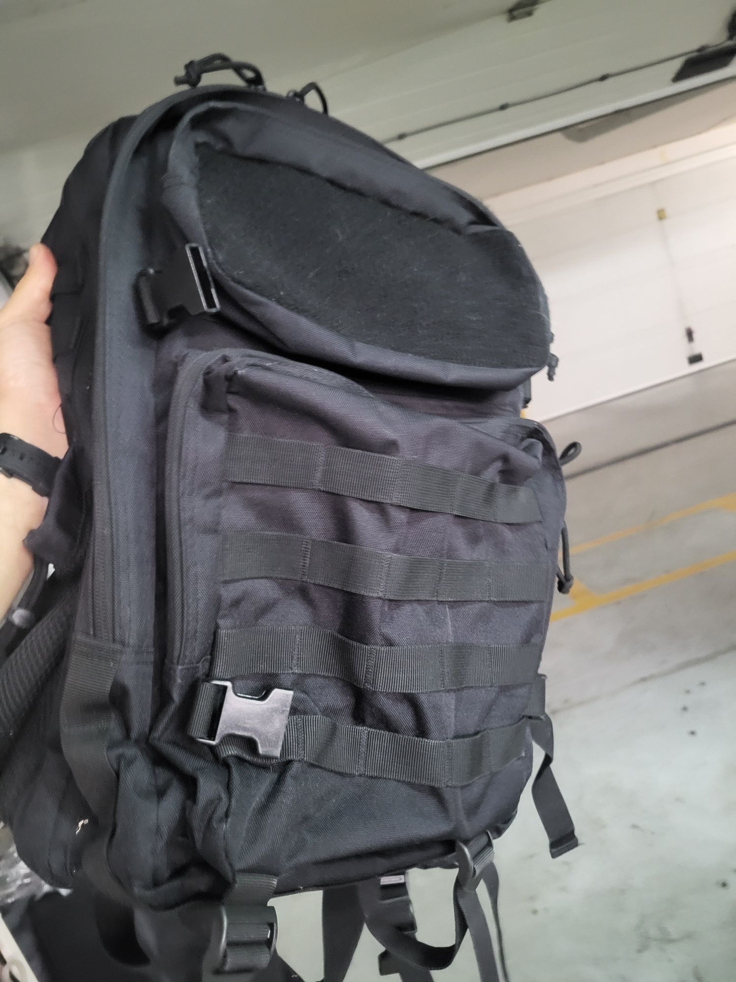 Mochila militar preta