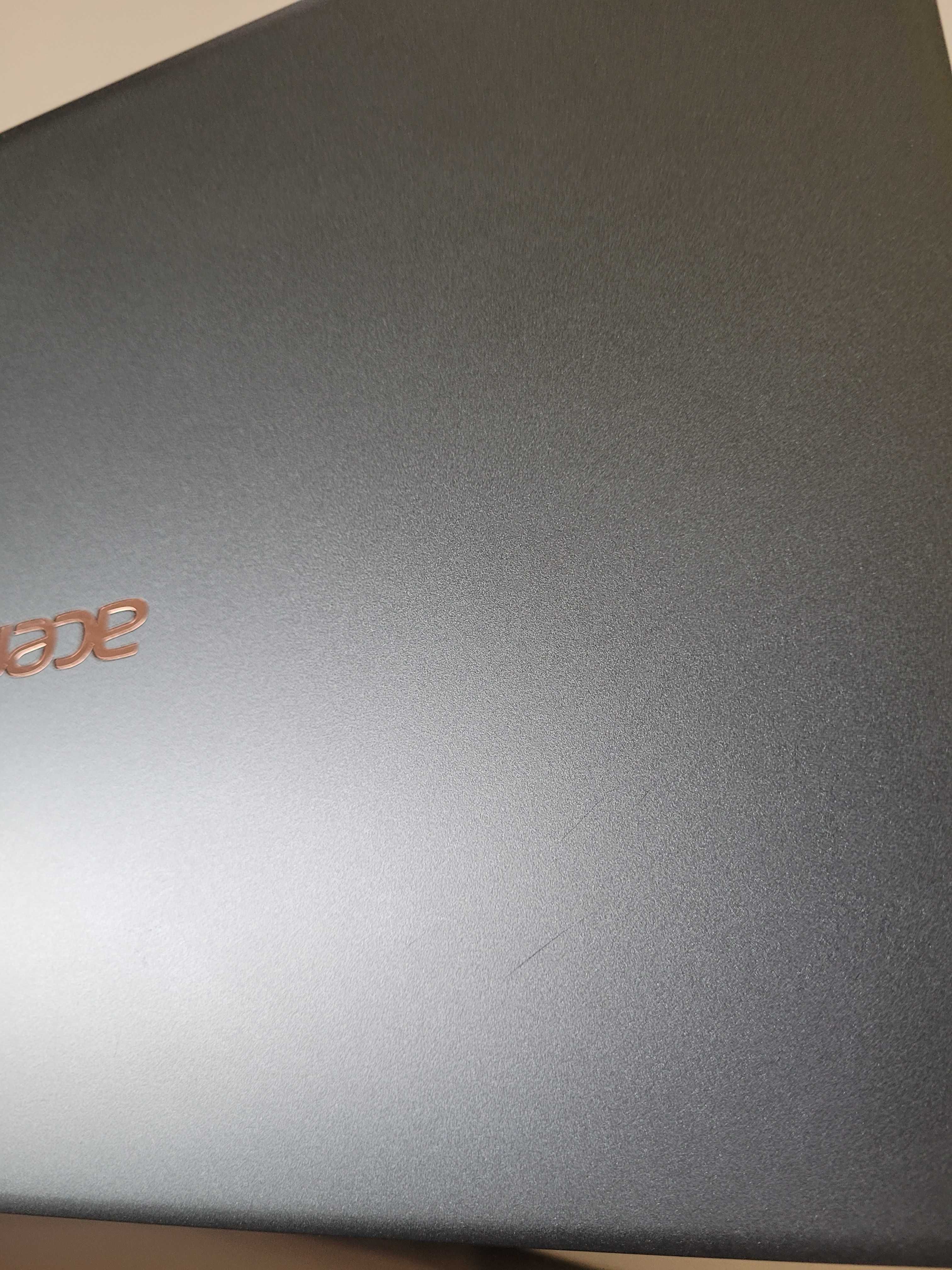 Ноутбук Acer Swift 5 | i7-1165G7 / 16GB / 1TB SSD / Touchscreen