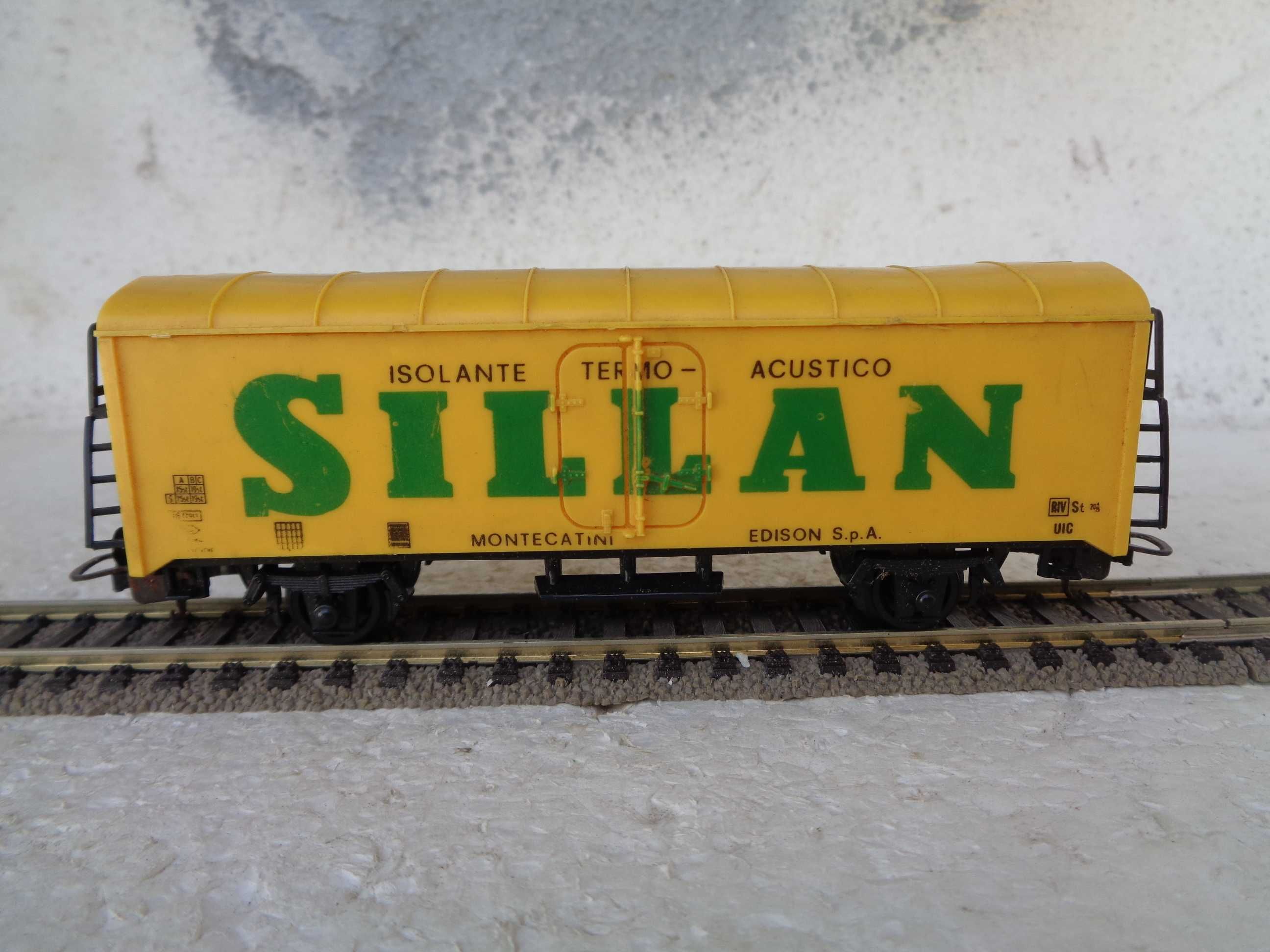 1:87 LIMA Vagão caixa fechada da SILAN - Comboio