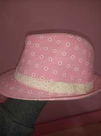 Elegancki kapelusz dla dziewczynki