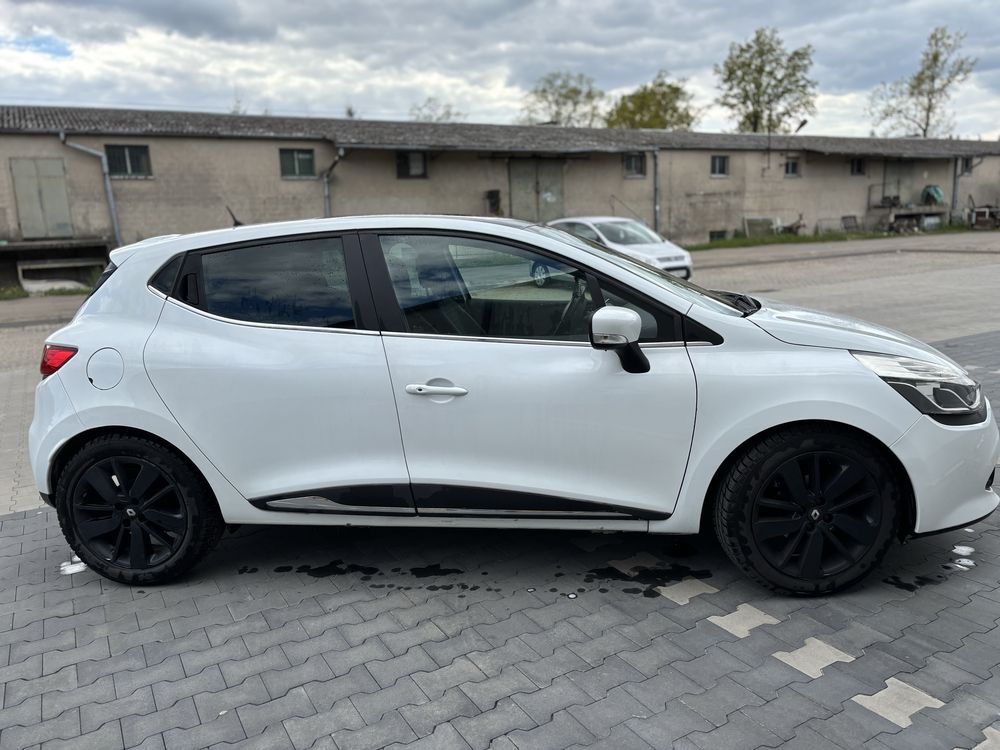 Renault Clio - 2016.