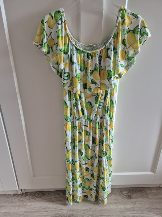 Sukienka w cytrynki roz M