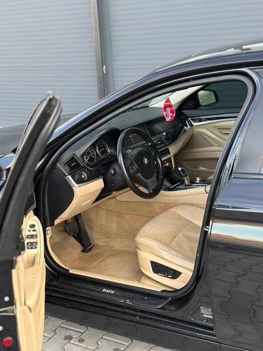 Продам BMW F10 528 3л атмо