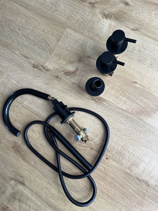 Omnires Y bateria wannowa 4-otworowa Y1232BL czarna