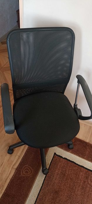 Sprzedam krzesło biurowe
