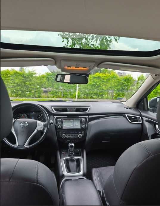 Nissan Qashqai 1,2  w wersji Tekna - polski salon