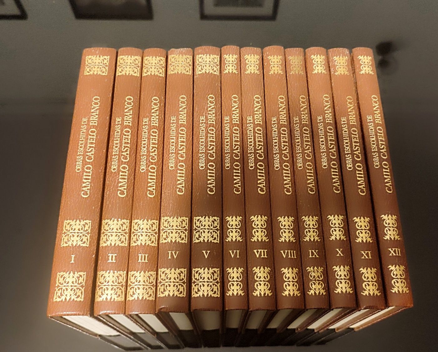 Colecção Livros antigos ( Eça de Queiroz , Camilo Castelo Branco, etc)