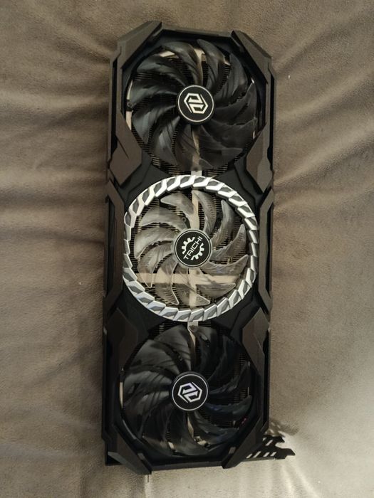 Placa gráfica ASRock Taichi 6800 xt 16gb