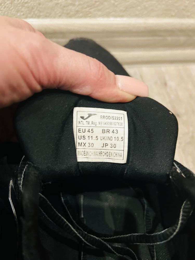 Кросівки joma,оригінал,стан ідеальний,дуже зручні у носінні