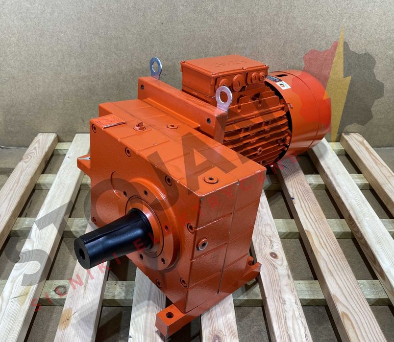motoreduktor / przekładnia 7,5kW 63,6obr. HAMULEC Lenze (wał)