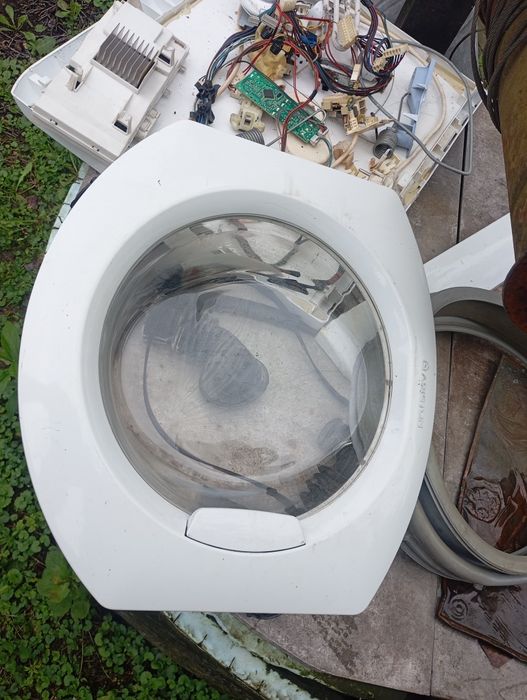 ariston avl 109 пральна на  запчастини