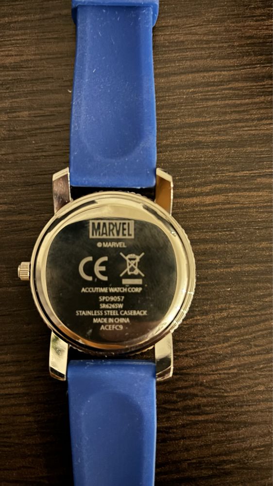 Продам часы Marvel