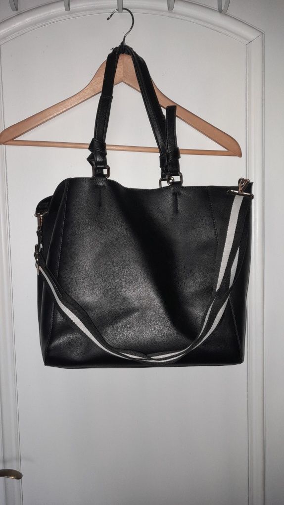 Mala Pull&Bear preta 2 alças + 1 à tiracolo