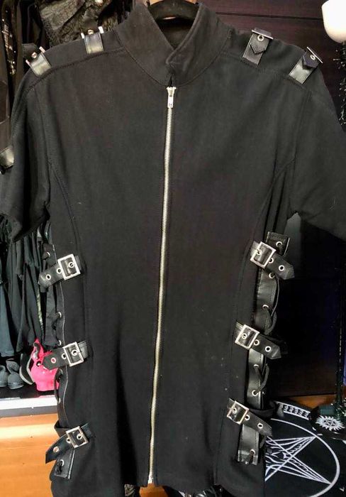 Top Gótico Preto para Homem