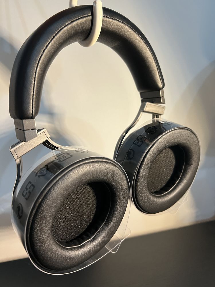 Słuchawki Corsair Virtuoso RGB bezprzewodowe
