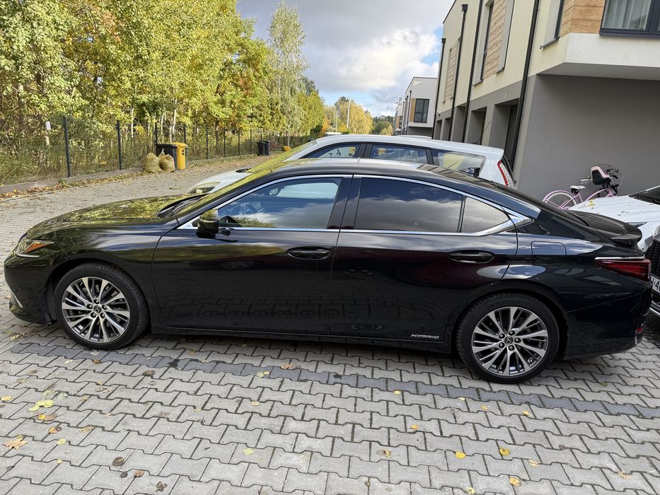Lexus ES300h hybryda bez wkładu