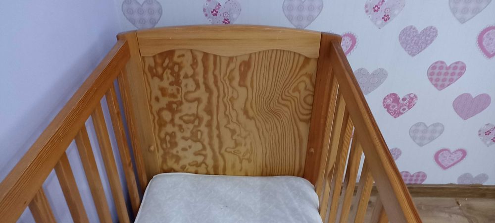 Łóżeczko dziecięce drewanie