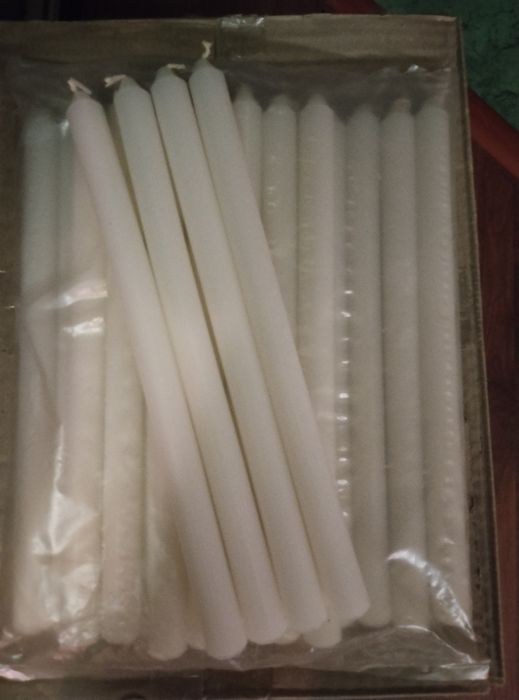 Свічка 28 см.,термін горіння 9 годин